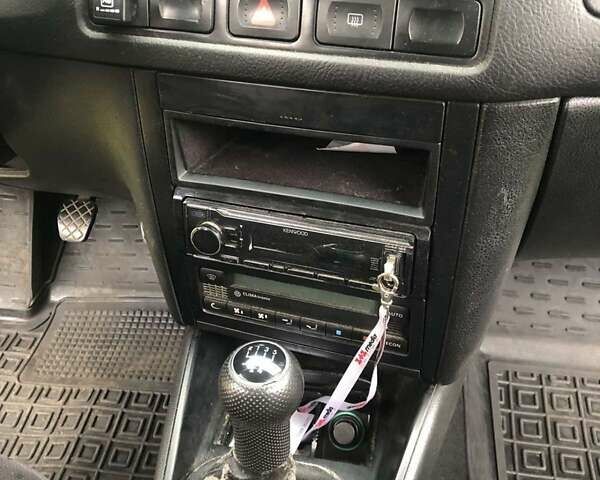 Сірий Фольксваген Гольф, об'ємом двигуна 1.6 л та пробігом 283 тис. км за 4900 $, фото 4 на Automoto.ua