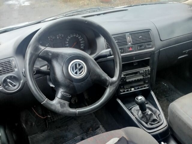 Серый Фольксваген Гольф, объемом двигателя 0 л и пробегом 350 тыс. км за 950 $, фото 5 на Automoto.ua