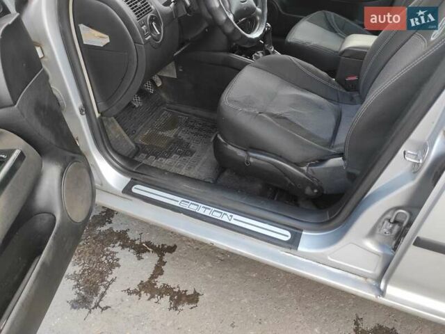 Серый Фольксваген Гольф, объемом двигателя 1.9 л и пробегом 503 тыс. км за 3750 $, фото 12 на Automoto.ua