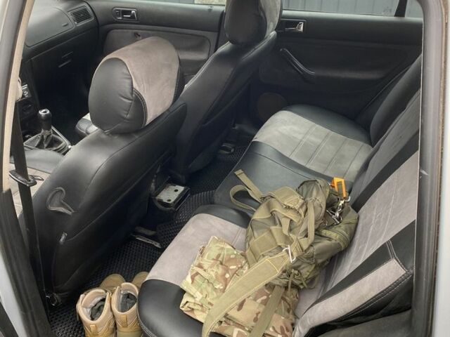 Серый Фольксваген Гольф, объемом двигателя 1.9 л и пробегом 300 тыс. км за 2850 $, фото 7 на Automoto.ua