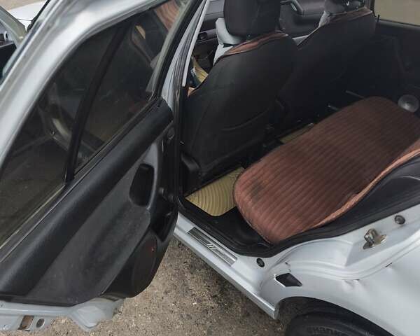 Серый Фольксваген Гольф, объемом двигателя 1.9 л и пробегом 211 тыс. км за 2500 $, фото 6 на Automoto.ua