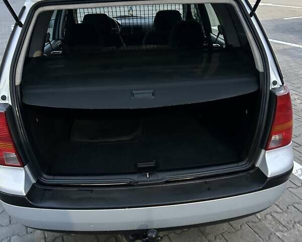 Сірий Фольксваген Гольф, об'ємом двигуна 1.6 л та пробігом 243 тис. км за 4500 $, фото 10 на Automoto.ua