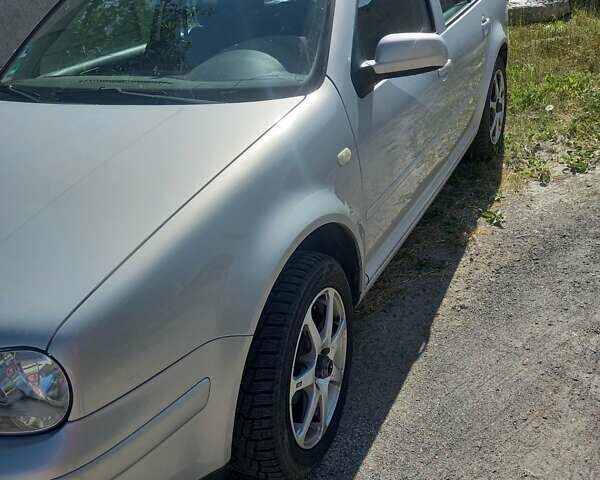 Серый Фольксваген Гольф, объемом двигателя 1.6 л и пробегом 233 тыс. км за 3300 $, фото 1 на Automoto.ua