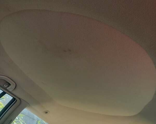 Серый Фольксваген Гольф, объемом двигателя 1.6 л и пробегом 233 тыс. км за 3300 $, фото 5 на Automoto.ua