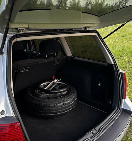 Серый Фольксваген Гольф, объемом двигателя 1.6 л и пробегом 261 тыс. км за 4100 $, фото 19 на Automoto.ua