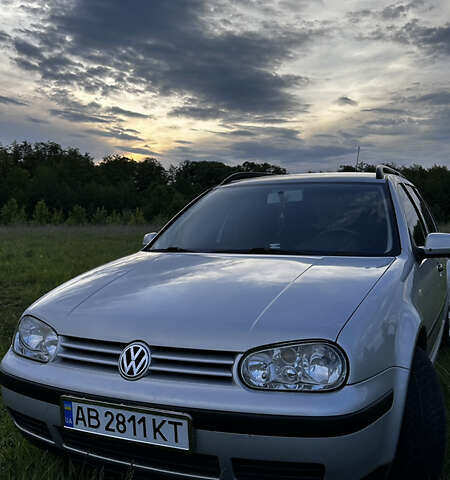 Серый Фольксваген Гольф, объемом двигателя 1.6 л и пробегом 261 тыс. км за 4100 $, фото 1 на Automoto.ua