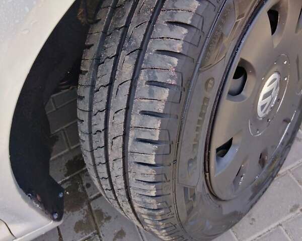 Серый Фольксваген Гольф, объемом двигателя 1.6 л и пробегом 220 тыс. км за 3650 $, фото 5 на Automoto.ua