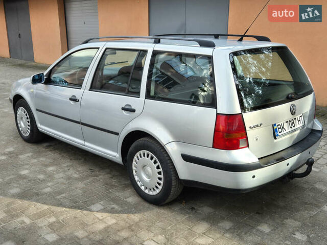 Серый Фольксваген Гольф, объемом двигателя 1.6 л и пробегом 370 тыс. км за 3950 $, фото 2 на Automoto.ua