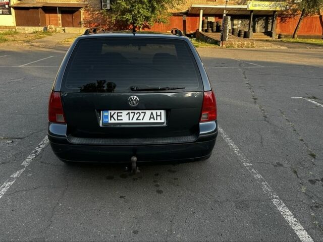 Серый Фольксваген Гольф, объемом двигателя 1.6 л и пробегом 225 тыс. км за 3950 $, фото 5 на Automoto.ua