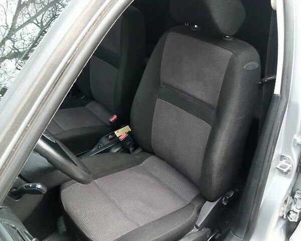 Серый Фольксваген Гольф, объемом двигателя 1.6 л и пробегом 251 тыс. км за 3899 $, фото 18 на Automoto.ua