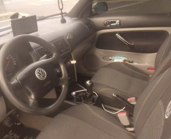 Серый Фольксваген Гольф, объемом двигателя 1.9 л и пробегом 320 тыс. км за 3700 $, фото 5 на Automoto.ua