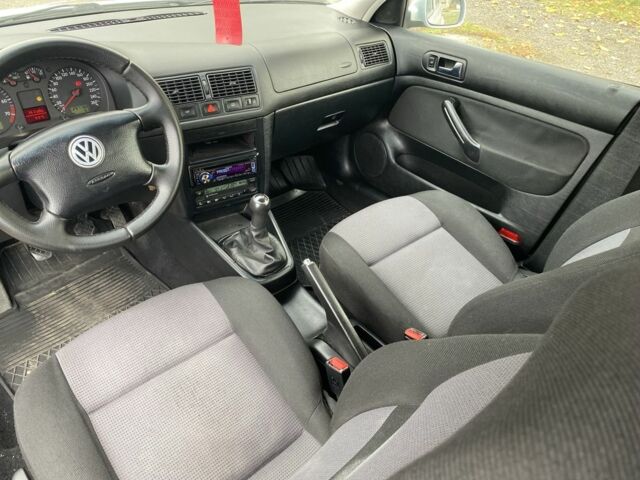 Фольксваген Гольф 2000 в Полтаве на Automoto.ua Серый Фольксваген Гольф, объемом двигателя 1.6 л и пробегом 290 тыс. км за 3600 $, фото 6 на Automoto.ua