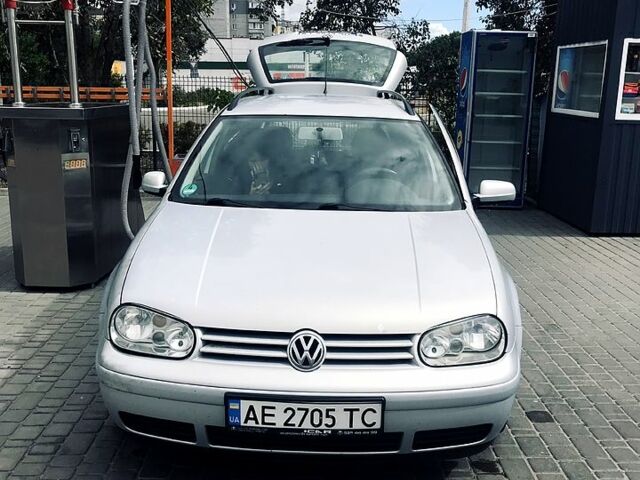 Сірий Фольксваген Гольф, об'ємом двигуна 2 л та пробігом 328 тис. км за 4800 $, фото 3 на Automoto.ua