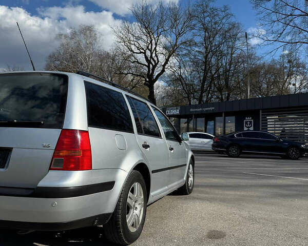 Серый Фольксваген Гольф, объемом двигателя 1.6 л и пробегом 265 тыс. км за 5300 $, фото 19 на Automoto.ua