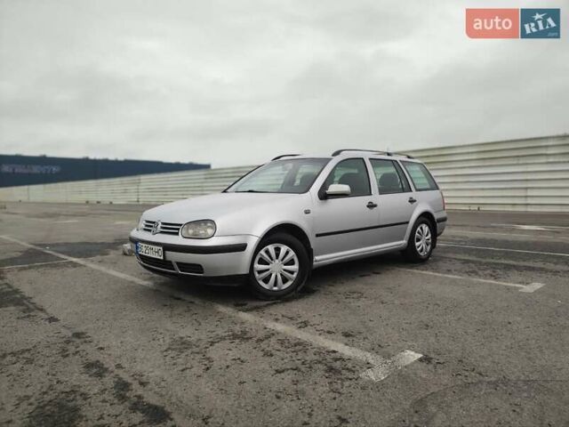 Серый Фольксваген Гольф, объемом двигателя 1.39 л и пробегом 308 тыс. км за 3200 $, фото 2 на Automoto.ua
