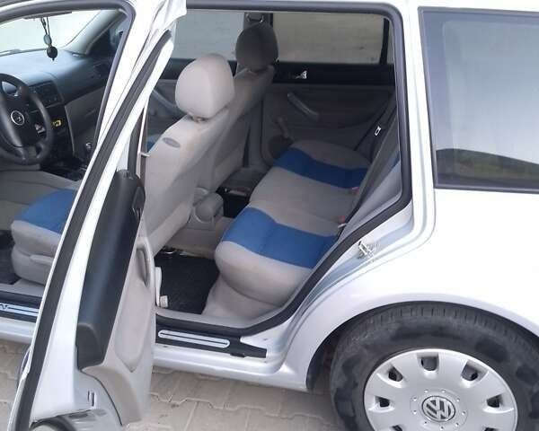 Сірий Фольксваген Гольф, об'ємом двигуна 1.6 л та пробігом 307 тис. км за 3400 $, фото 3 на Automoto.ua