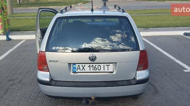 Сірий Фольксваген Гольф, об'ємом двигуна 1.39 л та пробігом 250 тис. км за 3300 $, фото 1 на Automoto.ua