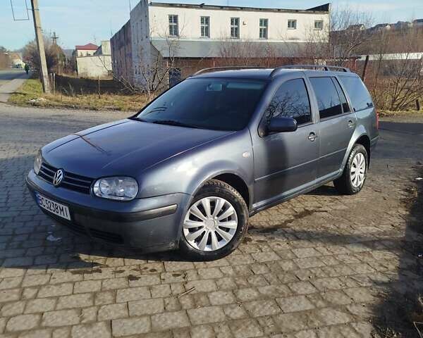 Серый Фольксваген Гольф, объемом двигателя 1.6 л и пробегом 300 тыс. км за 2999 $, фото 5 на Automoto.ua