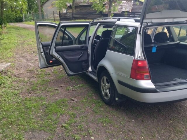 Сірий Фольксваген Гольф, об'ємом двигуна 1.4 л та пробігом 330 тис. км за 3500 $, фото 12 на Automoto.ua