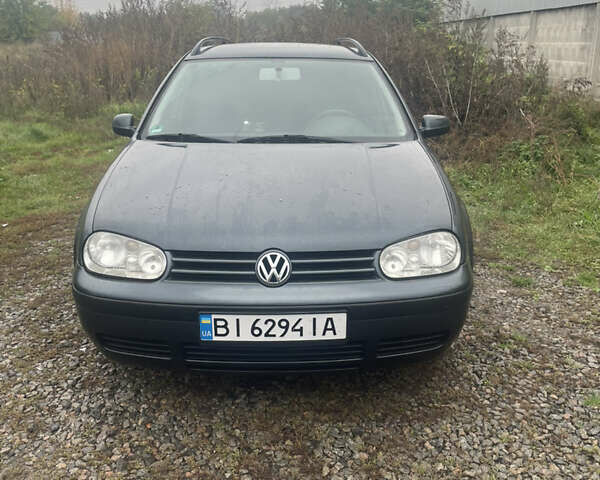 Серый Фольксваген Гольф, объемом двигателя 1.6 л и пробегом 298 тыс. км за 4500 $, фото 1 на Automoto.ua