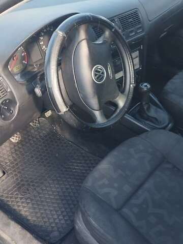 Сірий Фольксваген Гольф, об'ємом двигуна 1.39 л та пробігом 250 тис. км за 3300 $, фото 8 на Automoto.ua