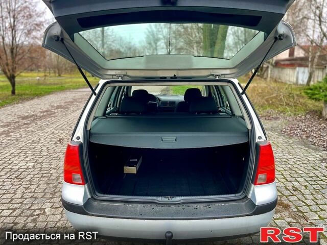 Серый Фольксваген Гольф, объемом двигателя 1.6 л и пробегом 297 тыс. км за 3850 $, фото 5 на Automoto.ua