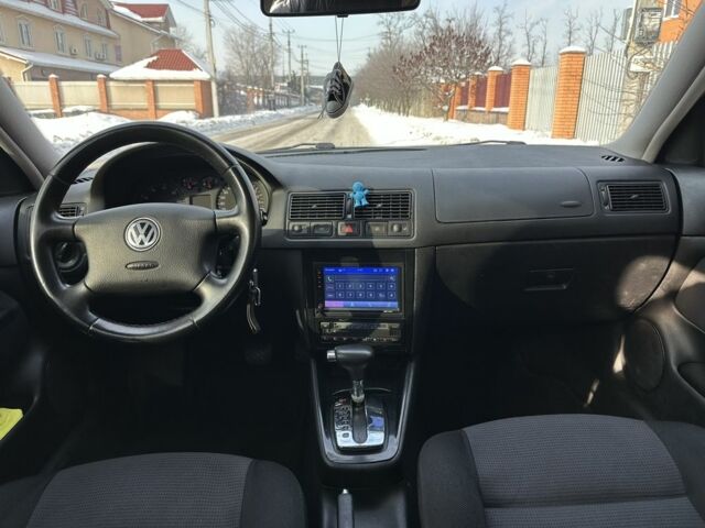 Серый Фольксваген Гольф, объемом двигателя 2 л и пробегом 299 тыс. км за 4000 $, фото 6 на Automoto.ua