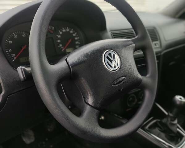 Серый Фольксваген Гольф, объемом двигателя 1.39 л и пробегом 308 тыс. км за 2900 $, фото 30 на Automoto.ua