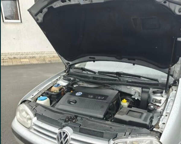 Сірий Фольксваген Гольф, об'ємом двигуна 1.6 л та пробігом 200 тис. км за 4200 $, фото 5 на Automoto.ua