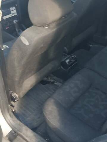 Сірий Фольксваген Гольф, об'ємом двигуна 1.39 л та пробігом 250 тис. км за 3300 $, фото 9 на Automoto.ua