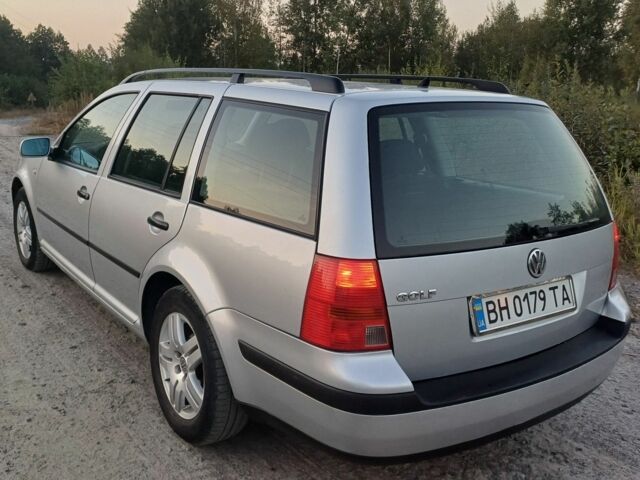 Серый Фольксваген Гольф, объемом двигателя 0 л и пробегом 203 тыс. км за 4200 $, фото 4 на Automoto.ua