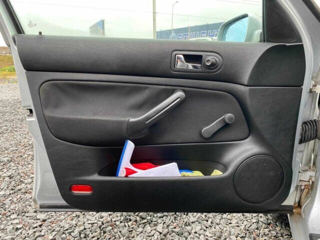 Серый Фольксваген Гольф, объемом двигателя 1.6 л и пробегом 267 тыс. км за 3890 $, фото 8 на Automoto.ua