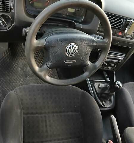 Сірий Фольксваген Гольф, об'ємом двигуна 1.9 л та пробігом 386 тис. км за 3400 $, фото 1 на Automoto.ua