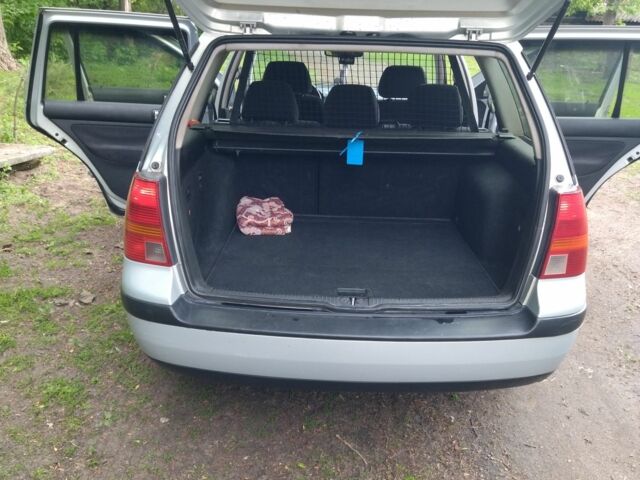 Сірий Фольксваген Гольф, об'ємом двигуна 1.4 л та пробігом 330 тис. км за 3500 $, фото 11 на Automoto.ua