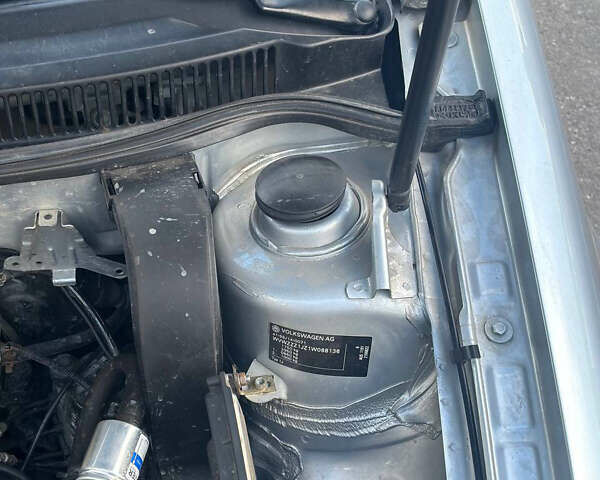 Серый Фольксваген Гольф, объемом двигателя 1.6 л и пробегом 265 тыс. км за 5300 $, фото 17 на Automoto.ua