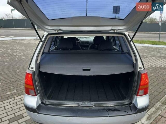 Серый Фольксваген Гольф, объемом двигателя 1.6 л и пробегом 309 тыс. км за 3499 $, фото 21 на Automoto.ua