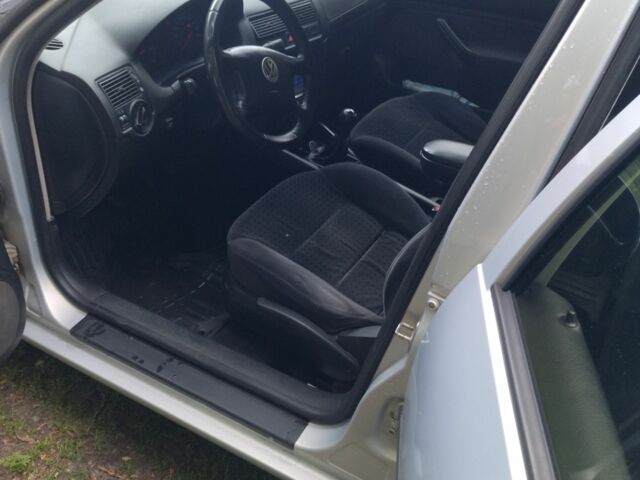 Сірий Фольксваген Гольф, об'ємом двигуна 1.4 л та пробігом 330 тис. км за 3500 $, фото 4 на Automoto.ua