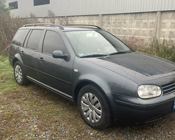 Серый Фольксваген Гольф, объемом двигателя 1.6 л и пробегом 298 тыс. км за 4500 $, фото 2 на Automoto.ua