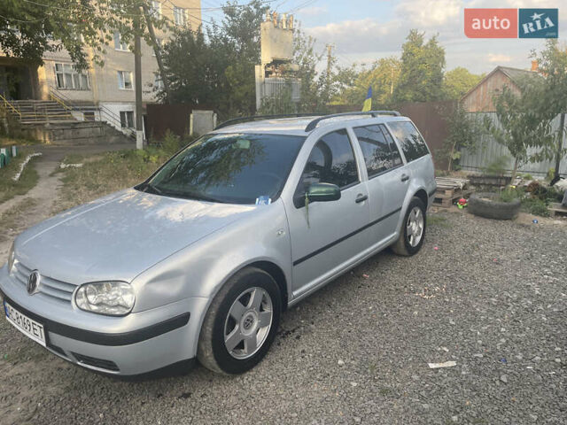 Серый Фольксваген Гольф, объемом двигателя 1.39 л и пробегом 405 тыс. км за 3800 $, фото 3 на Automoto.ua