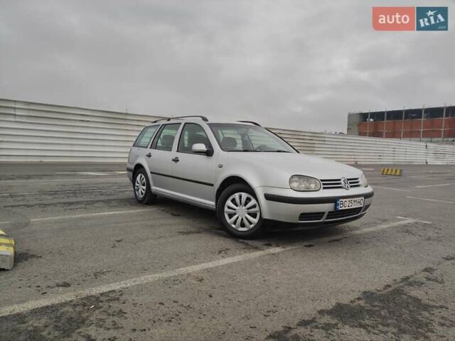 Серый Фольксваген Гольф, объемом двигателя 1.39 л и пробегом 308 тыс. км за 3200 $, фото 16 на Automoto.ua