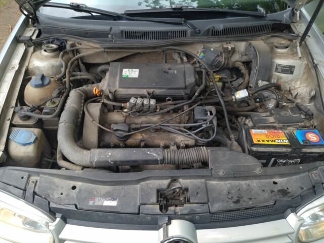 Сірий Фольксваген Гольф, об'ємом двигуна 1.4 л та пробігом 330 тис. км за 3500 $, фото 2 на Automoto.ua