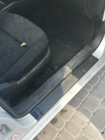 Сірий Фольксваген Гольф, об'ємом двигуна 1.39 л та пробігом 250 тис. км за 3300 $, фото 6 на Automoto.ua