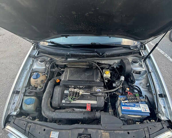 Серый Фольксваген Гольф, объемом двигателя 1.6 л и пробегом 265 тыс. км за 5300 $, фото 16 на Automoto.ua