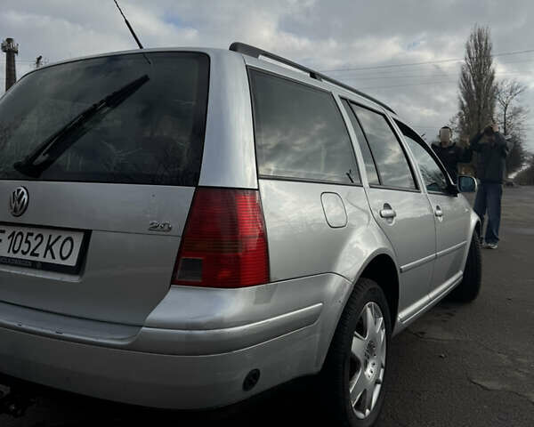 Сірий Фольксваген Гольф, об'ємом двигуна 2 л та пробігом 265 тис. км за 4400 $, фото 4 на Automoto.ua