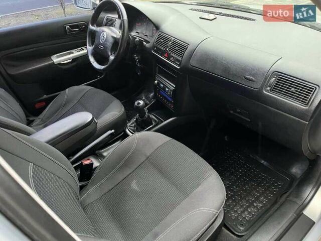 Сірий Фольксваген Гольф, об'ємом двигуна 1.6 л та пробігом 309 тис. км за 3450 $, фото 23 на Automoto.ua
