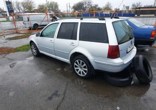 Серый Фольксваген Гольф, объемом двигателя 1.9 л и пробегом 380 тыс. км за 3350 $, фото 4 на Automoto.ua