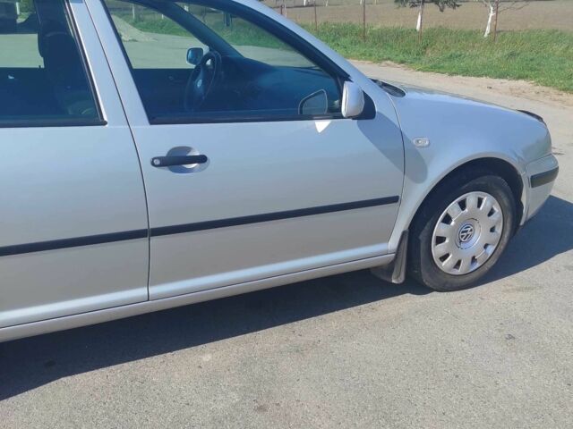 Серый Фольксваген Гольф, объемом двигателя 1.6 л и пробегом 172 тыс. км за 4304 $, фото 8 на Automoto.ua