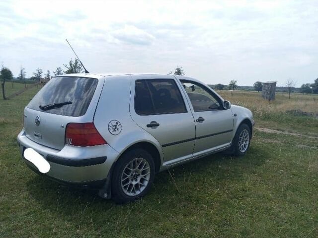 Сірий Фольксваген Гольф, об'ємом двигуна 1.6 л та пробігом 300 тис. км за 4000 $, фото 1 на Automoto.ua