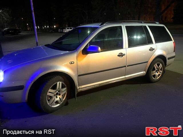 Серый Фольксваген Гольф, объемом двигателя 1.6 л и пробегом 258 тыс. км за 3700 $, фото 9 на Automoto.ua