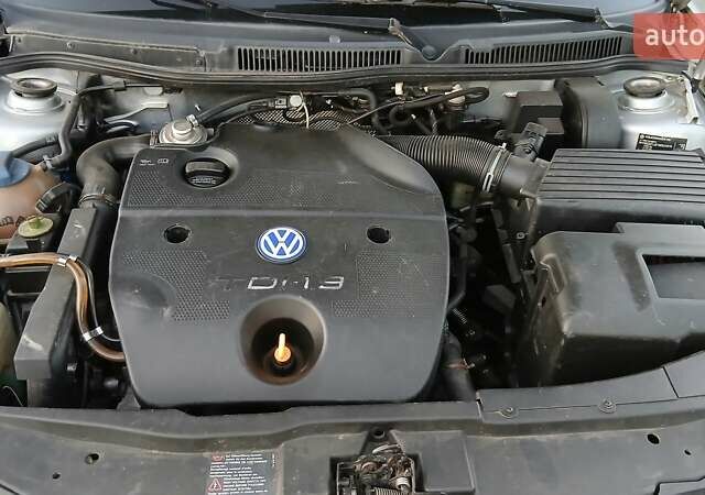 Сірий Фольксваген Гольф, об'ємом двигуна 1.9 л та пробігом 386 тис. км за 3400 $, фото 5 на Automoto.ua
